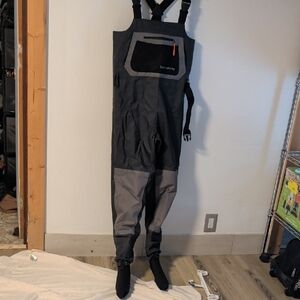 Black and Gray Fishing Waders